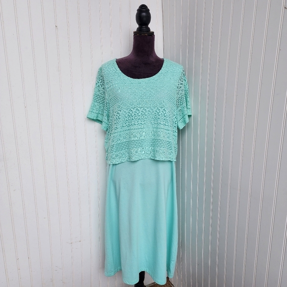 Elegant Mint Crochet Overlay Dress - Picture 2 of 14